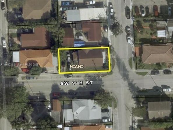 844 SW 8th Ct, Miami FL 33130