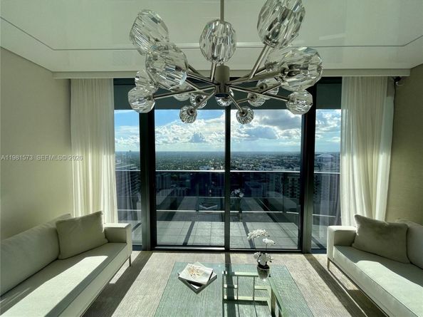 1000 Brickell Plaza 4410, Miami FL 33131