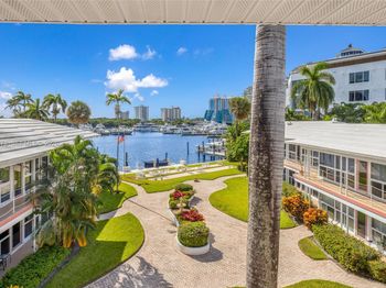 1124 Seminole Dr