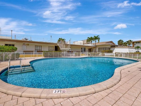 16701 NE 13th Ave 102, Miami FL 33162