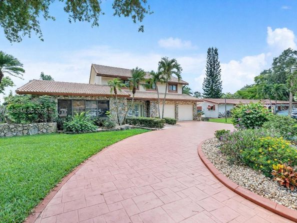 3851 NW 100th Ave, Coral Springs FL 33065