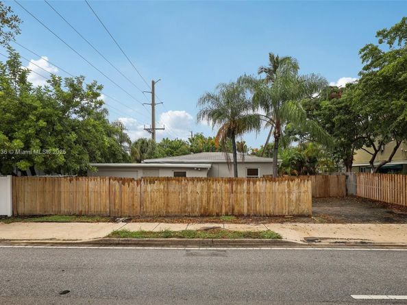 1213 NE 13th St, Fort Lauderdale FL 33304
