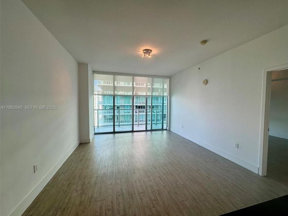 79 SW 12th St 3309S, Miami FL 33130