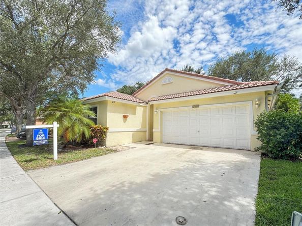 5462 NW 49th Ct, Coconut Creek FL 33073