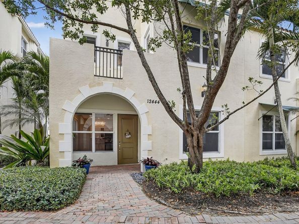 12444 NW 17th Mnr, Pembroke Pines FL 33028