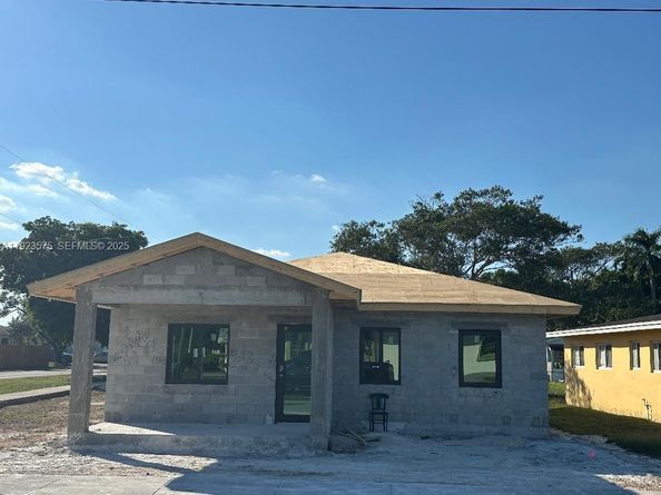 580 SW 10th Ave, Homestead FL 33030