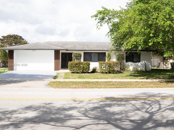 7951 SW 30th St, Davie FL 33328