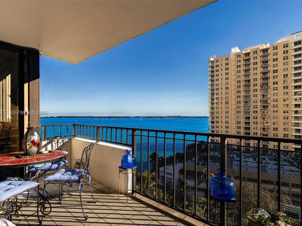 520 Brickell Key Dr A1007, Miami FL 33131