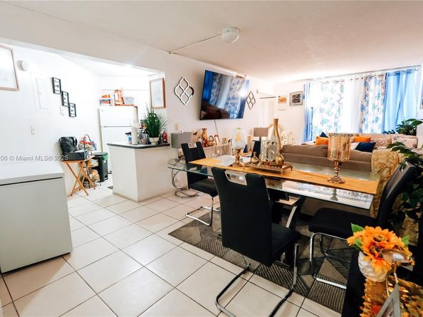 216 Lake Pointe Dr 128, Oakland Park FL 33309