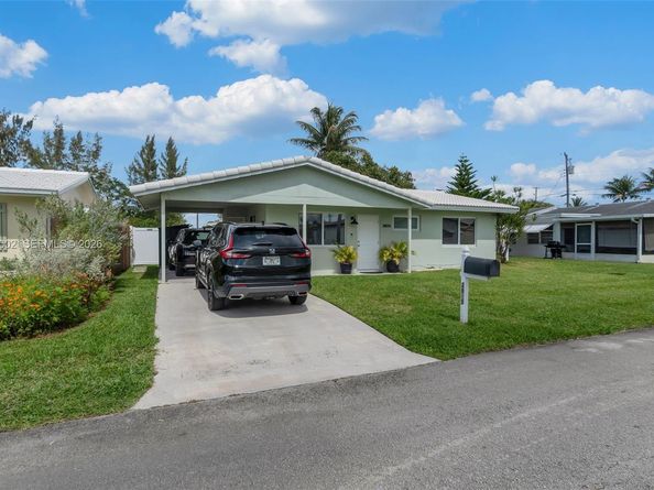 2805 NW 52nd Ct, Tamarac FL 33309