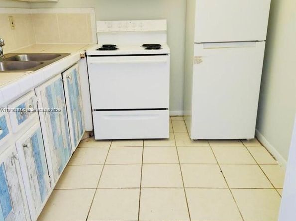 119 Salisbury E, West Palm Beach FL 33417