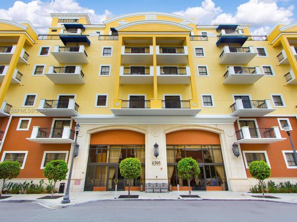 8395 SW 73rd Ave 521, Miami FL 33143