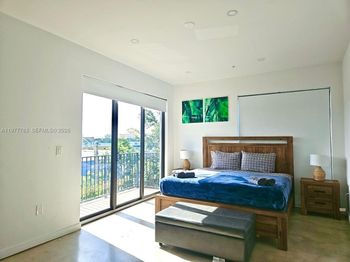 7105 NE 4 Ct