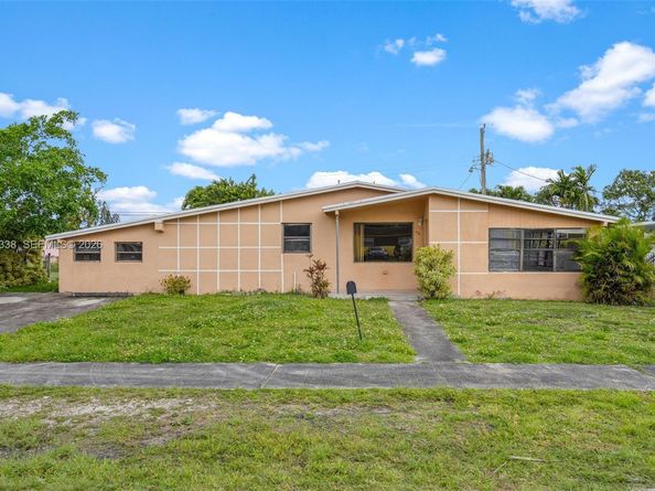 1321 NW 176th Ter, Miami Gardens FL 33169