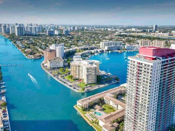 2600 E Hallandale Beach Blvd T3107, Hallandale Beach FL 33009