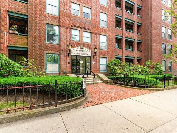 50 South Common St 403, Lynn MA 01902