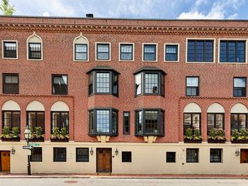 23-25 Beaver Place