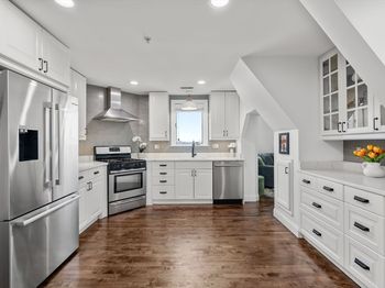 155 Franklin Ave