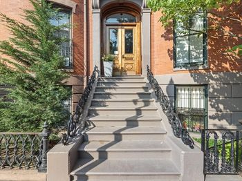 578 Massachusetts Ave