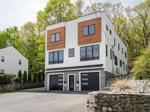 366 Massachusetts Ave 366, Lexington MA 02420