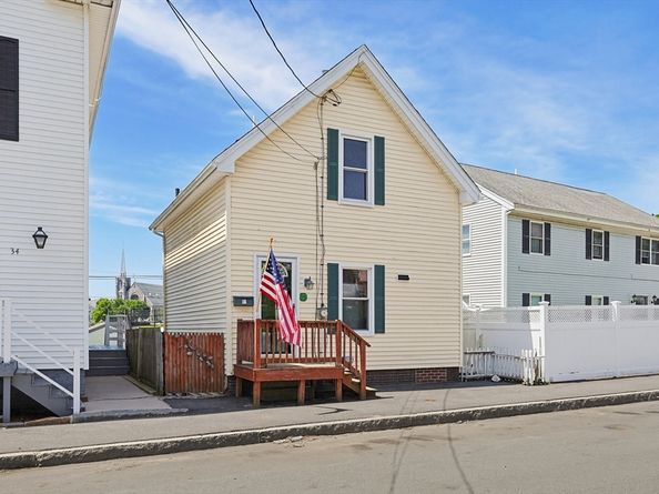 36 Warner St, Gloucester MA 01930