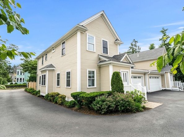 290 Nevada St 290, Newton MA 02460