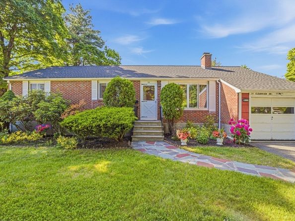 14 Clearview Dr, Framingham MA 01701