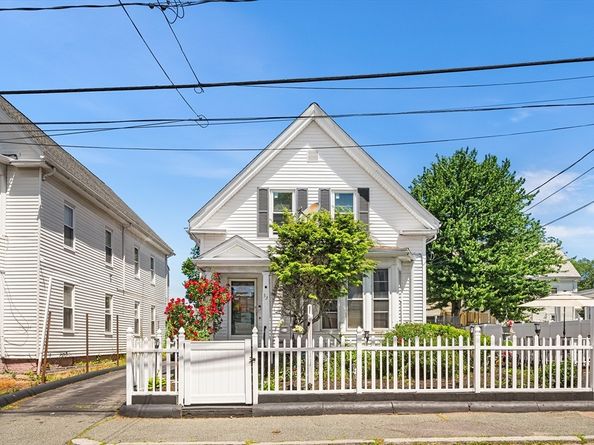 53 Nilsson St, Brockton MA 02301