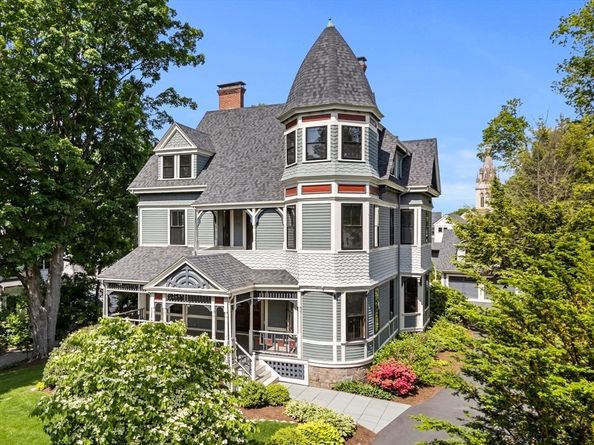 44 Putnam, Newton MA 02465