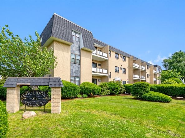 48 Bigelow Ave 28, Watertown MA 02472