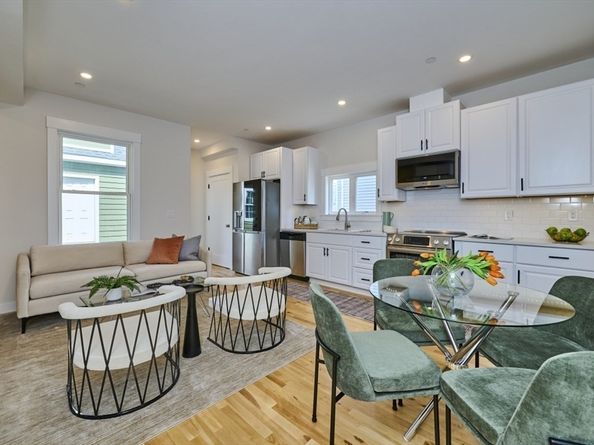 17 Macarthur Street 2, Somerville MA 02143