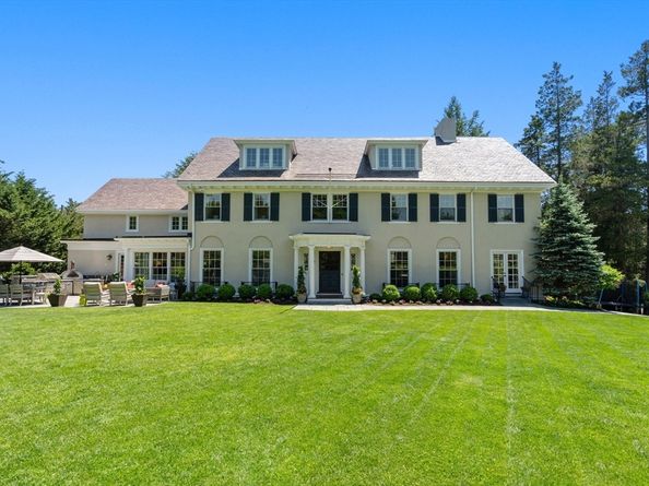 10 Burnham Rd, Newton MA 02465
