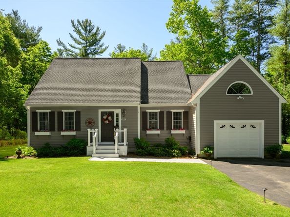 67 Higgins Rd, Kingston MA 02364