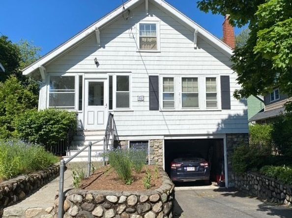 86 Highview Avenue, Melrose MA 02176