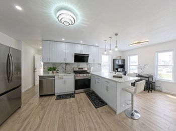 146 Pierce St