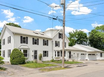 24 Oak Ave