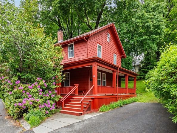 17 Oak Knoll, Arlington MA 02476