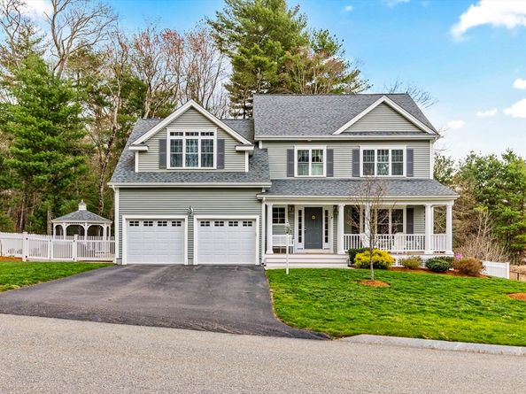 4 Brookmeadow Ln, Grafton MA 01560