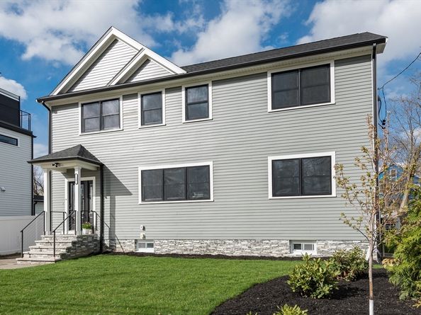 10 Gordon Rd, Arlington MA 02474
