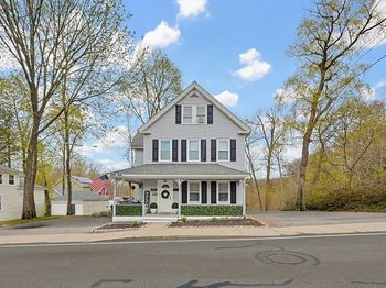 64 Parker St