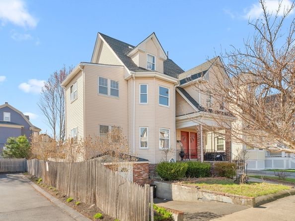 92 Sheridan Ave, Medford MA 02155