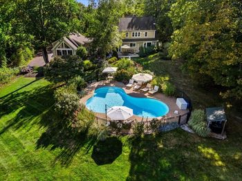 11 Archelaus Hill Rd