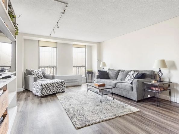 33 Pond Ave 524, Brookline MA 02445