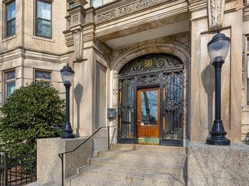 56 Charlesgate E