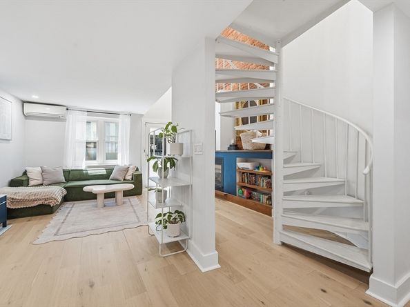 15 Cazenove St 1, Boston MA 02116