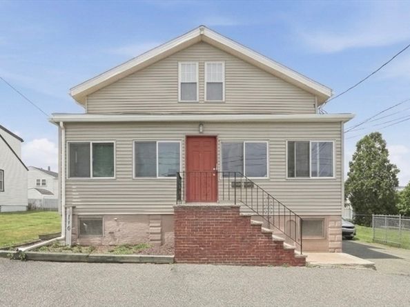 116 Derby Rd, Revere MA 02151