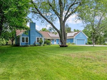 27 Oak Ave