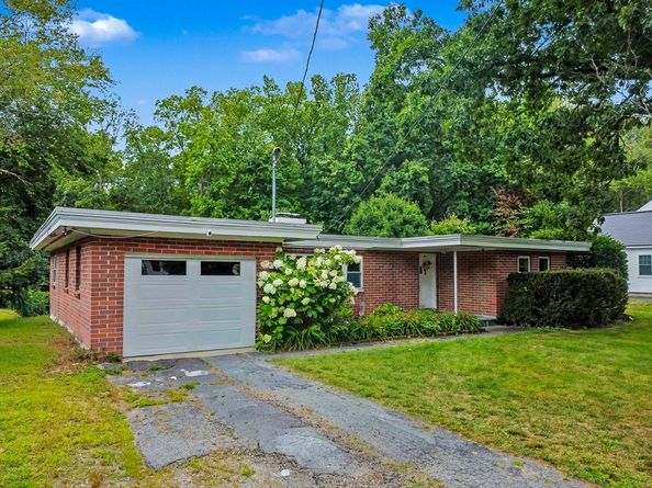 197 River Road, Andover MA 01810