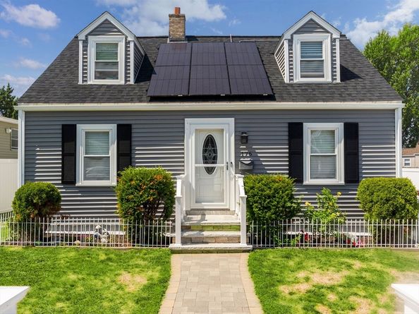 176 Gore Rd, Revere MA 02151