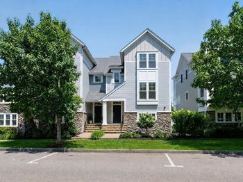 34 Parkview St